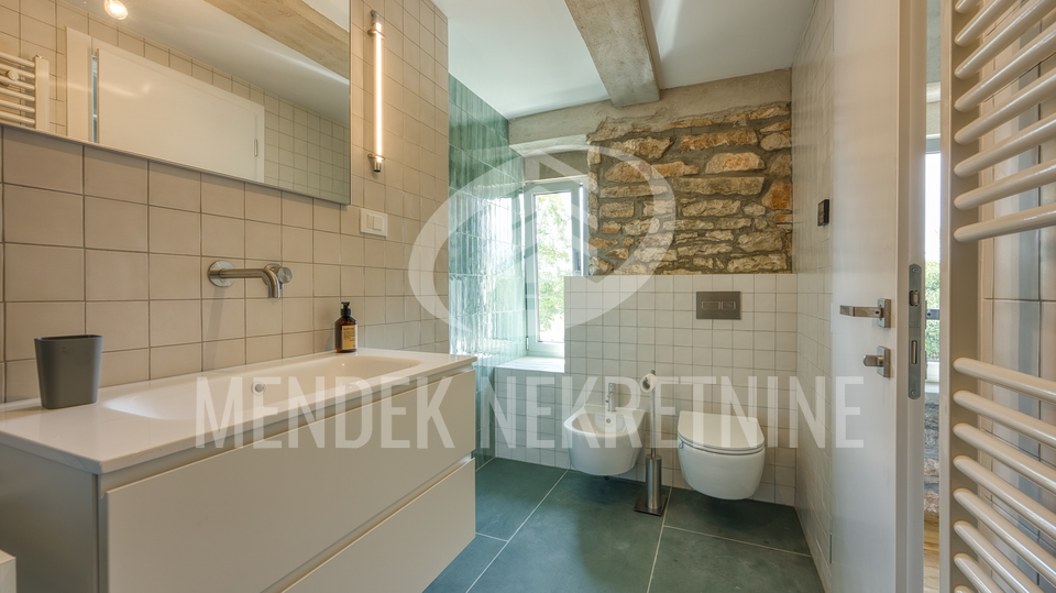 Hi&scaron;a&comma; 350 m2&comma; Prodaja&comma; Pore&ccaron;