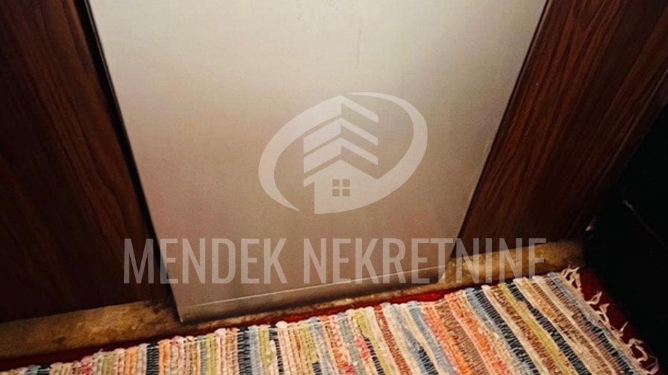 3-sobni stan 92 m2, 132 m2 tavana i podrum u gradskoj jezgri Varaždina, strogi centar, prodaja
