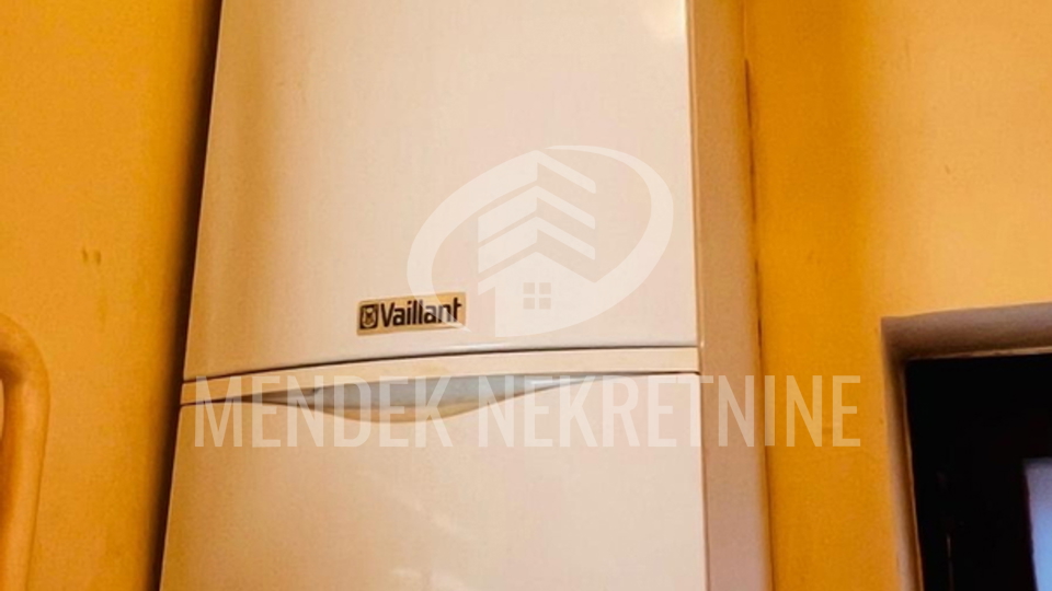 3-sobni stan 92 m2, 132 m2 tavana i podrum u gradskoj jezgri Varaždina, strogi centar, prodaja
