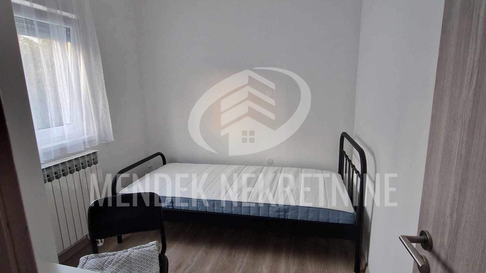 House&comma; 135 m2&comma; For Sale&comma; Vara&zcaron;din - Centar