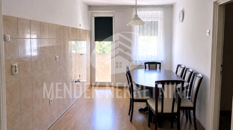 Apartment&comma; 95 m2&comma; For Sale&comma; Osijek - Gornji grad