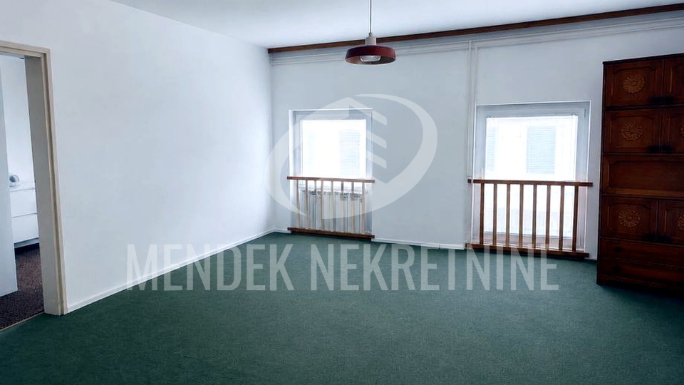 Apartment&comma; 95 m2&comma; For Sale&comma; Osijek - Gornji grad