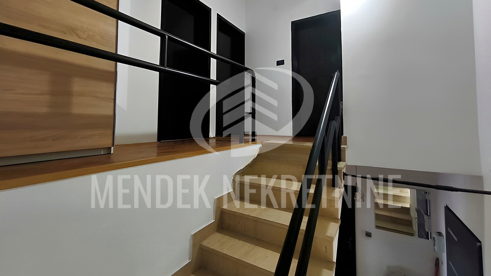 House&comma; 154 m2&comma; For Sale&comma; Samobor - Vrhov&ccaron;ak