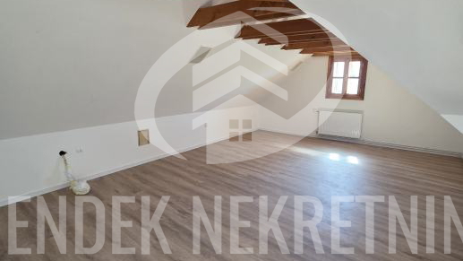 Stanovanje&comma; 188 m2&comma; Prodaja&comma; Vara&zcaron;din - Centar
