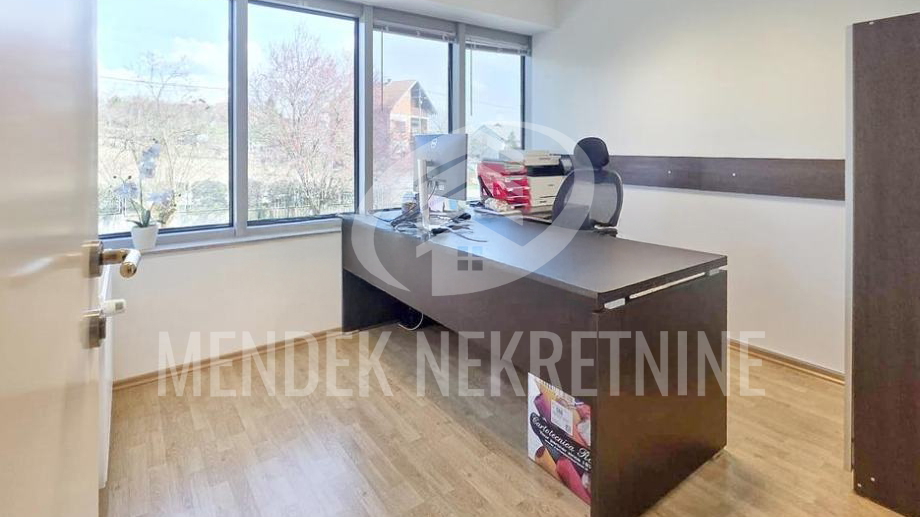 Commercial Property&comma; 520 m2&comma; For Sale&comma; Sveti Ivan Zelina - &Ccaron;re&ccaron;an