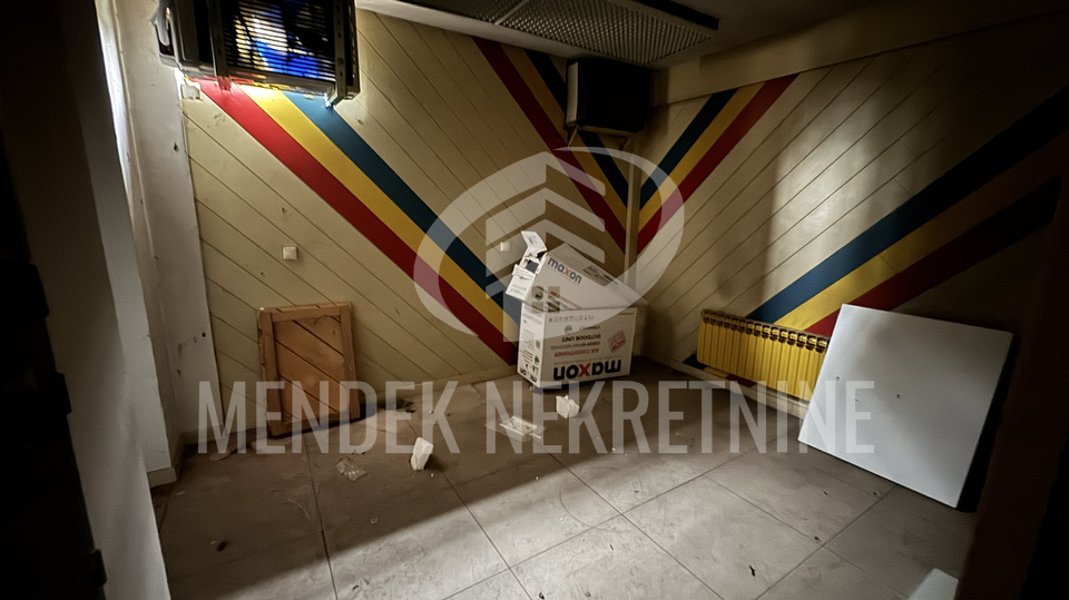 Iznajmljuje se atraktivan poslovni prostor u centru Vara&zcaron;dina &ndash; 122 m&sup2;