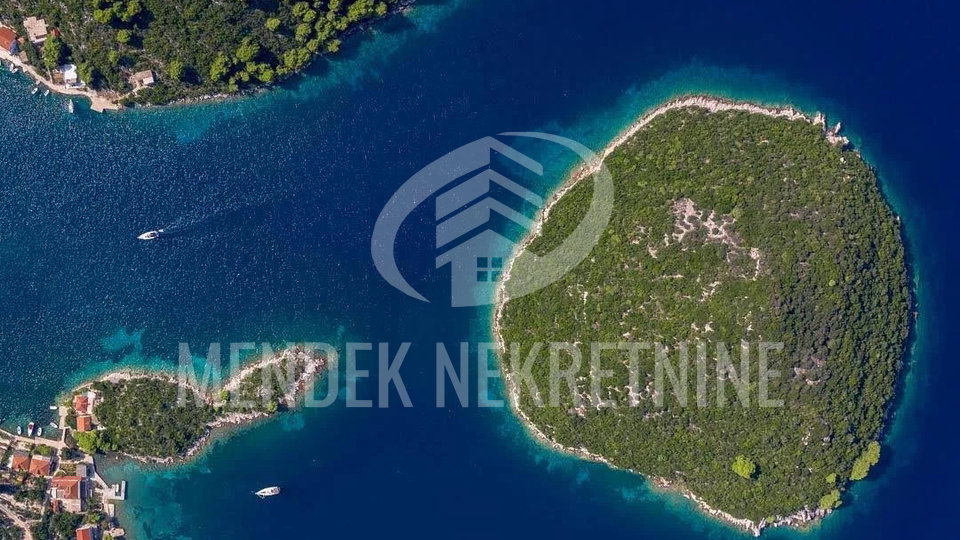House&comma; 300 m2&comma; For Sale&comma; Pro&zcaron;ura