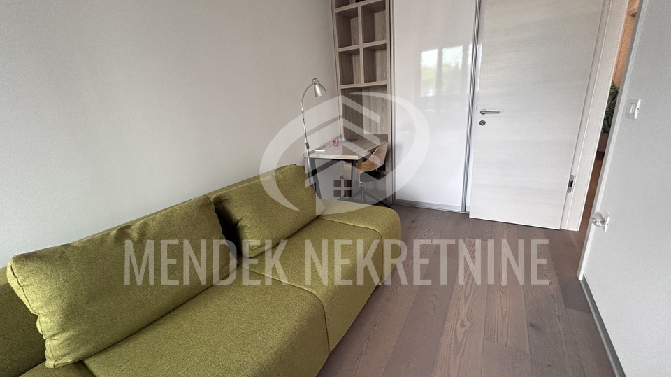 3S STAN 70 m2 + SPREMIŠTE + GARAŽA