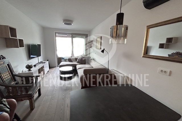 3S STAN 70 m2 + SPREMIŠTE + GARAŽA