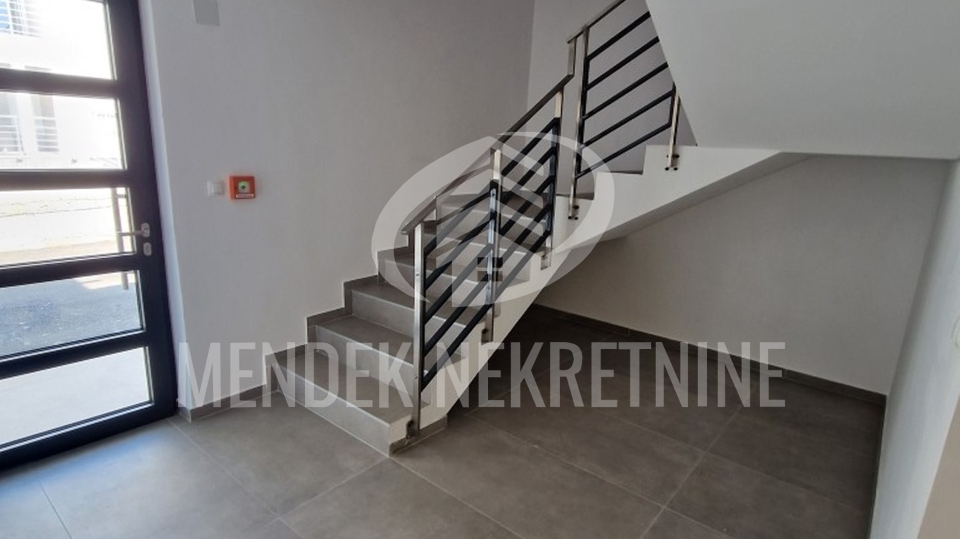 Apartma, 137 m2, Prodaja, Novalja