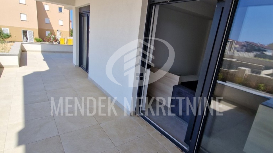Apartma, 137 m2, Prodaja, Novalja