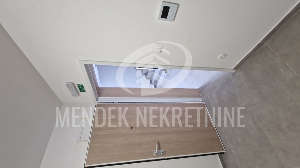 Apartma, 137 m2, Prodaja, Novalja