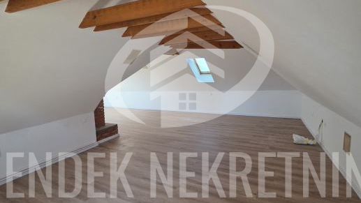 Stanovanje&comma; 188 m2&comma; Prodaja&comma; Vara&zcaron;din - Centar