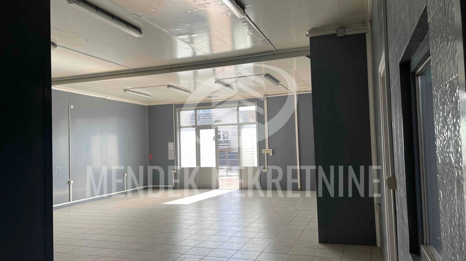 Commercial Property, 134 m2, For Sale, Varaždin - Hallers