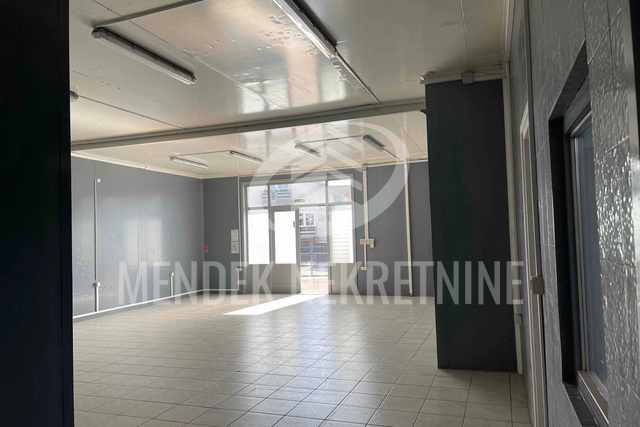 Commercial Property, 134 m2, For Sale, Varaždin - Hallers