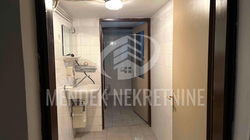 Commercial Property, 134 m2, For Sale, Varaždin - Hallers