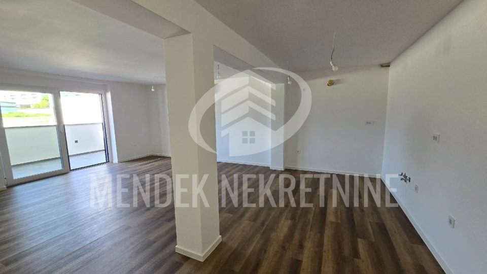 Commercial Property, 115 m2, For Sale, Varaždin - Hallers