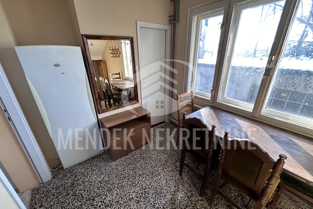 NEPOSREDNA BLIZINA CENTRA! KUĆA 120 m2, za radnike, garaža, najam