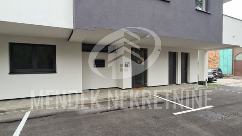 Apartment&comma; 88 m2&comma; For Sale&comma; Vara&zcaron;din - Centar