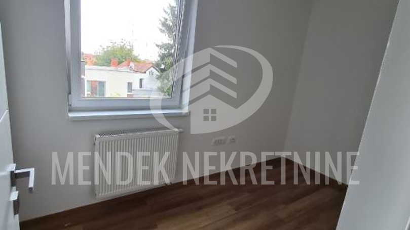 Apartment&comma; 88 m2&comma; For Sale&comma; Vara&zcaron;din - Centar