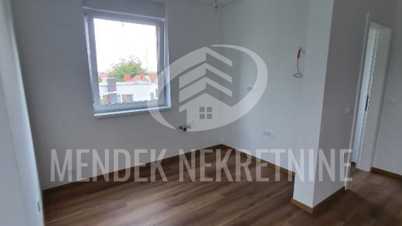 Apartment&comma; 88 m2&comma; For Sale&comma; Vara&zcaron;din - Centar