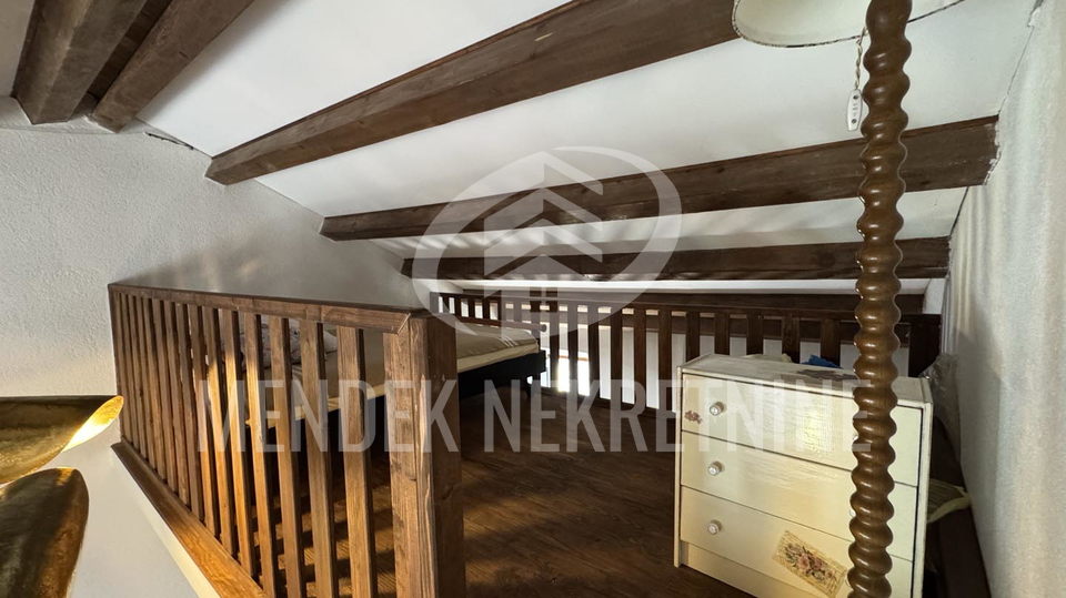 Jedinstvena i rijetka nekretnina u srcu Motovuna &ndash; kamena ku&cacute;a 114 m&sup2; na 3 eta&zcaron;e