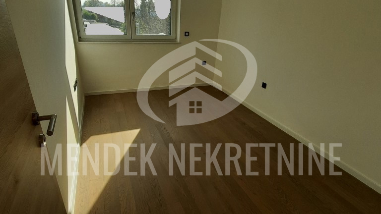 House, 226 m2, For Sale, Varaždin - Bronx