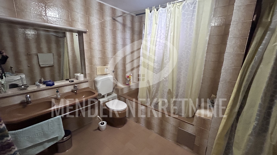 House, 332 m2, For Sale, Hrašćica