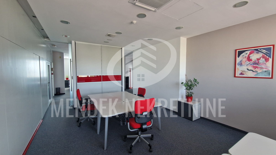 Commercial Property, 131 m2, For Rent, Varaždin - Centar