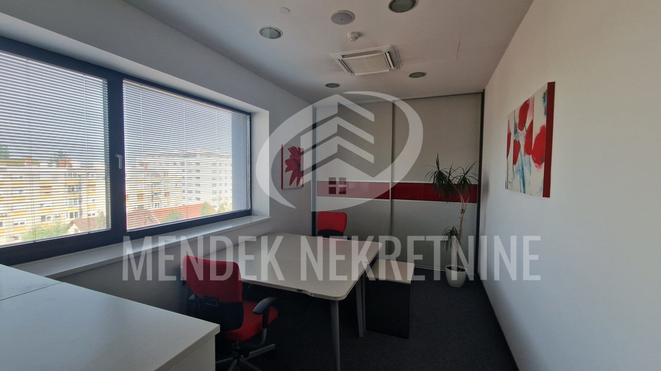 Commercial Property, 131 m2, For Rent, Varaždin - Centar