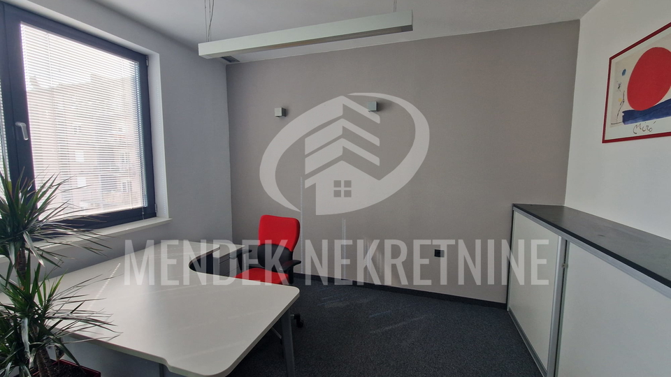 Commercial Property, 131 m2, For Rent, Varaždin - Centar