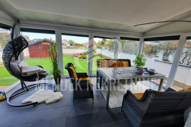 House, 332 m2, For Sale, Hrašćica
