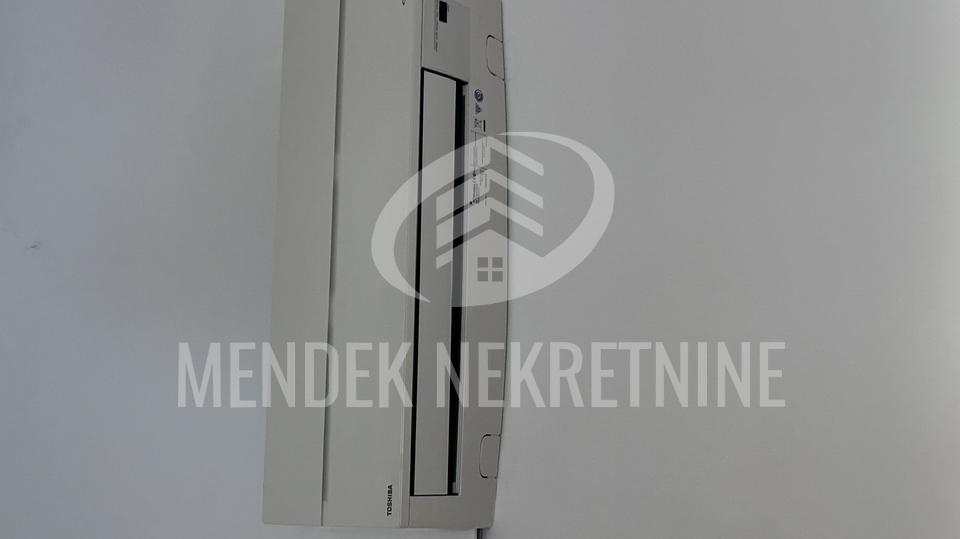 6 sobni stan&comma; 215 m2 u gradskoj jezgri Vara&zcaron;dina&comma; strogi centar&comma; prodaja