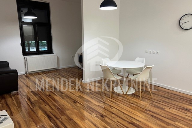 Commercial Property, 250 m2, For Rent, Varaždin - Centar