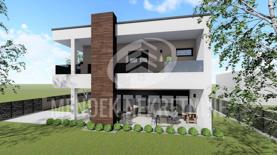 House&comma; 300 m2&comma; For Sale&comma; Vara&zcaron;din - Centar