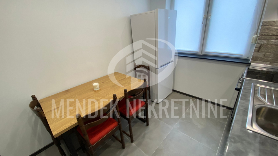 2 soban stan 40m2, 4.kat, NOVA FASADA, Banfica, Varaždin