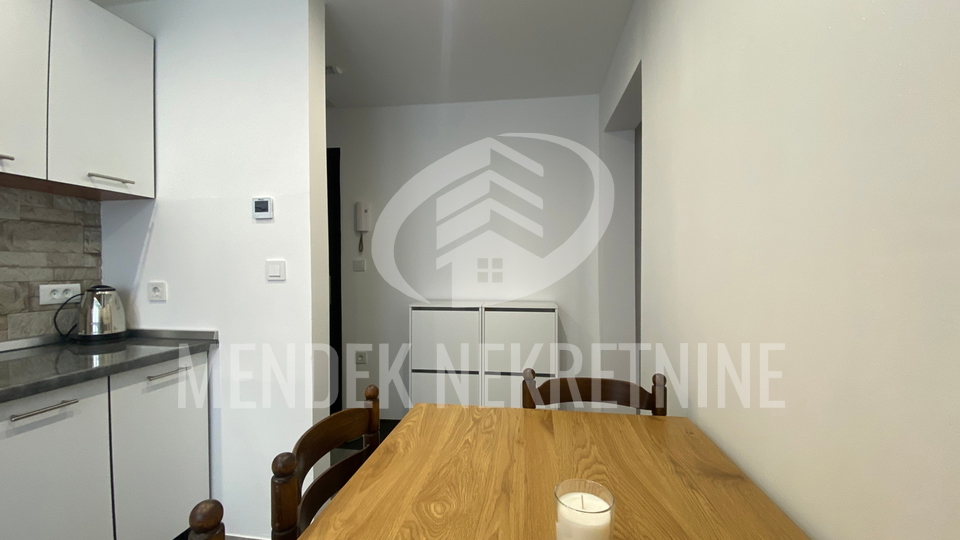 2 soban stan 40m2, 4.kat, NOVA FASADA, Banfica, Varaždin