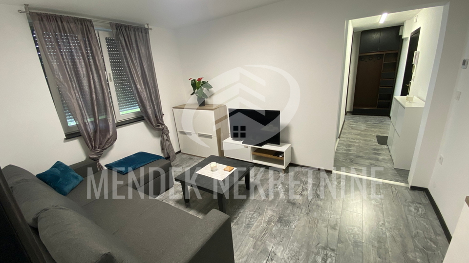 2 soban stan 40m2, 4.kat, NOVA FASADA, Banfica, Varaždin