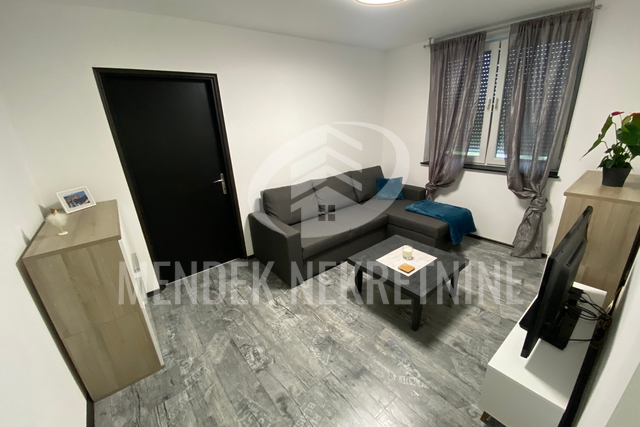 2 soban stan 40m2, 4.kat, NOVA FASADA, Banfica, Varaždin