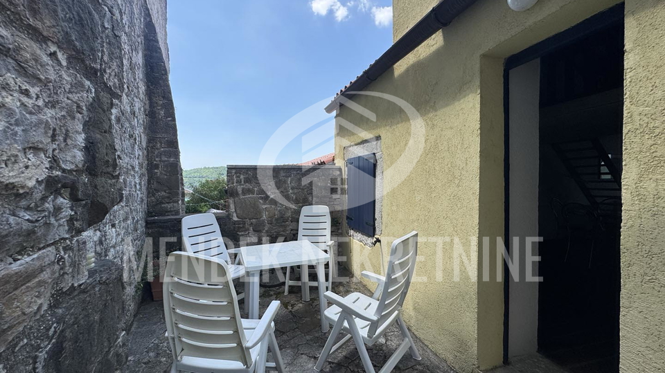 Jedinstvena i rijetka nekretnina u srcu Motovuna &ndash; kamena ku&cacute;a 114 m&sup2; na 3 eta&zcaron;e