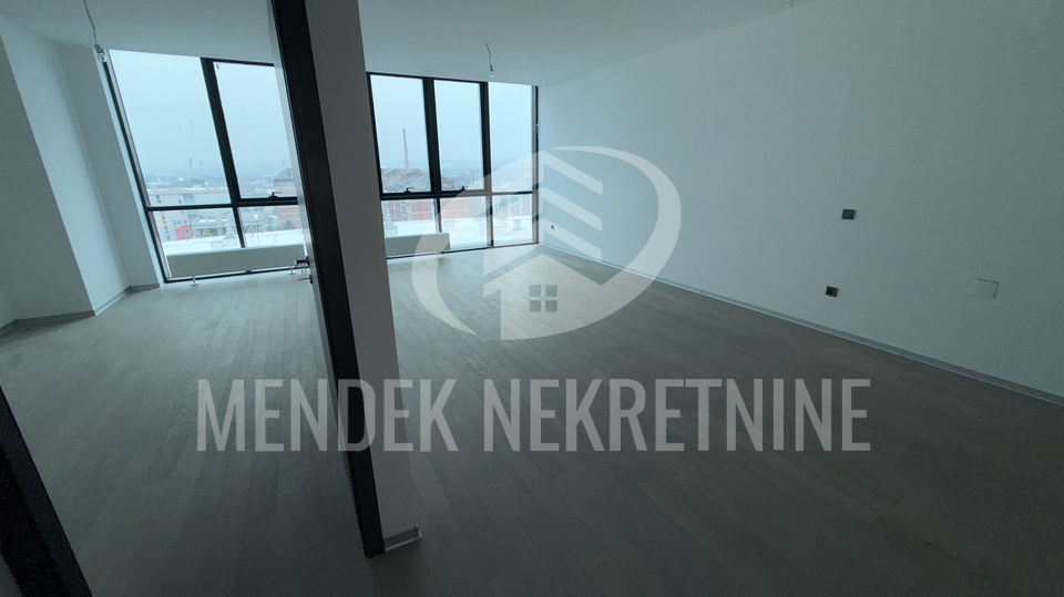 Apartment&comma; 73 m2&comma; For Sale&comma; Vara&zcaron;din - Centar