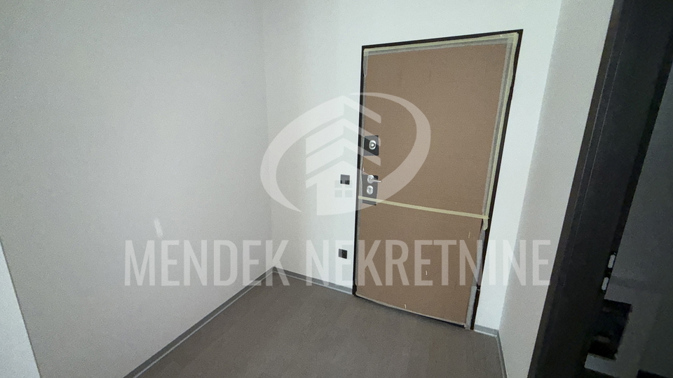 Apartment&comma; 73 m2&comma; For Sale&comma; Vara&zcaron;din - Centar