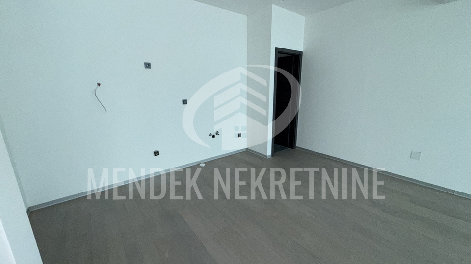 Apartment&comma; 101 m2&comma; For Sale&comma; Vara&zcaron;din - Centar