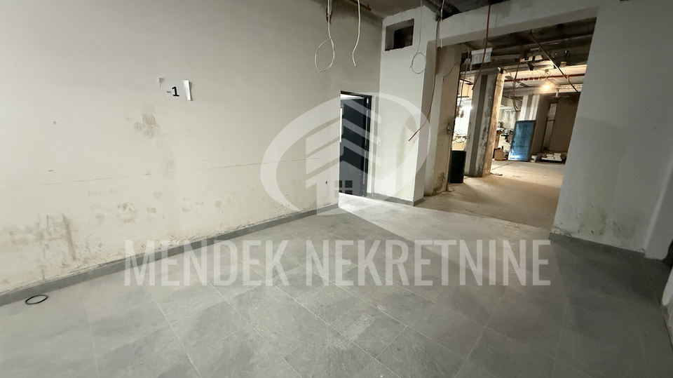 Apartment&comma; 101 m2&comma; For Sale&comma; Vara&zcaron;din - Centar