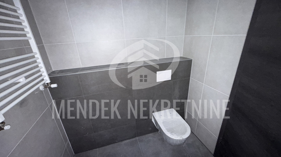 Apartment&comma; 76 m2&comma; For Sale&comma; Vara&zcaron;din - Centar