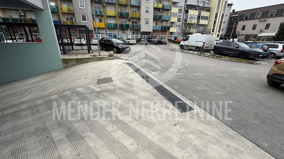 Apartment&comma; 95 m2&comma; For Sale&comma; Vara&zcaron;din - Centar