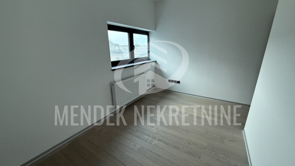 Appartamento&comma; 112 m2&comma; Vendita&comma; Vara&zcaron;din - Centar