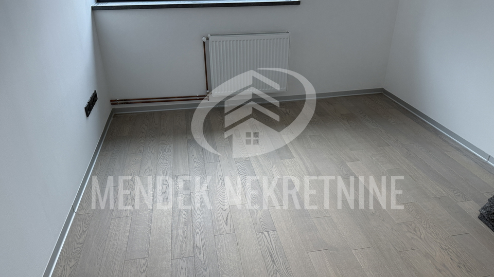 Appartamento&comma; 112 m2&comma; Vendita&comma; Vara&zcaron;din - Centar