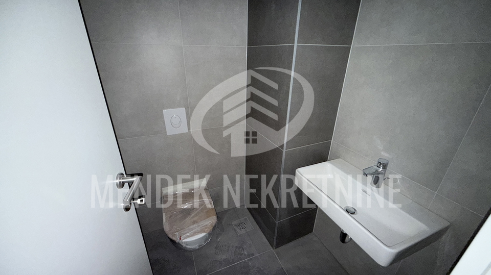 Apartment&comma; 107 m2&comma; For Sale&comma; Vara&zcaron;din - Centar