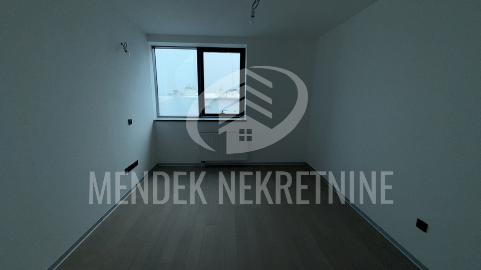 Apartment&comma; 107 m2&comma; For Sale&comma; Vara&zcaron;din - Centar